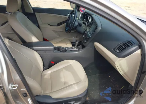 2015 Kia Optima Ex z USA, uszkodzony, nr VIN 5XXGN4A72FG355827